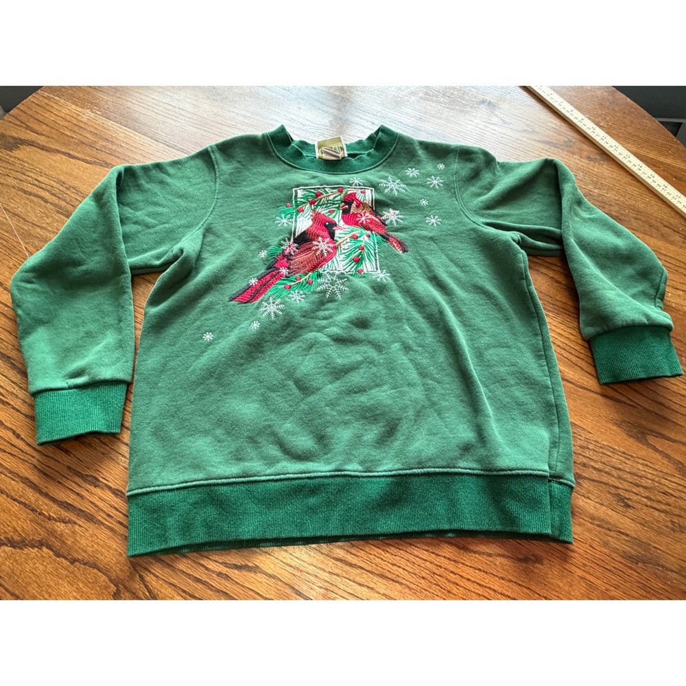 Collections ETC Green Cardinal Embroidered Winter Sweatshirt Misses Medium